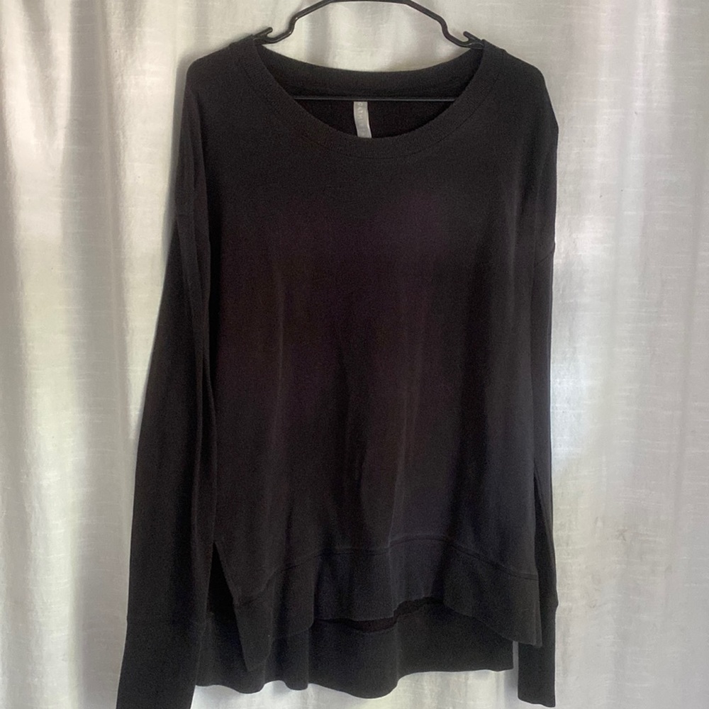 Athleta athletic crewneck top, black, could fit medium to large